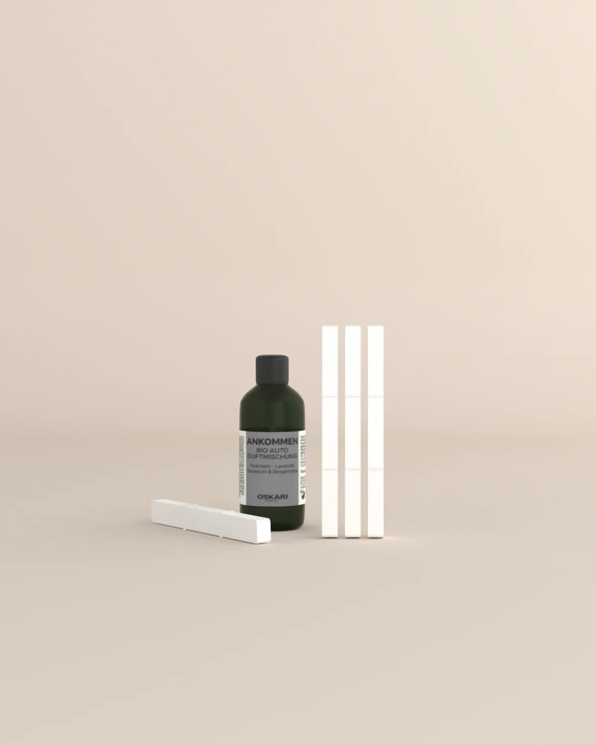 Oskari Nachfüllset für den Auto-Duftdiffuser hier mit der Sorte Ankommen in der 10ml Flasche